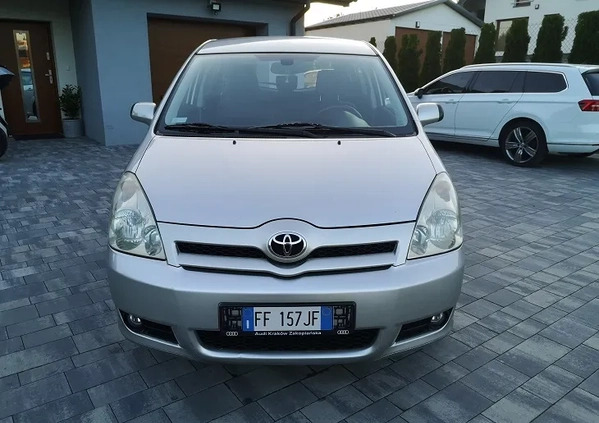 Toyota Corolla Verso cena 17500 przebieg: 176133, rok produkcji 2005 z Mińsk Mazowiecki małe 56